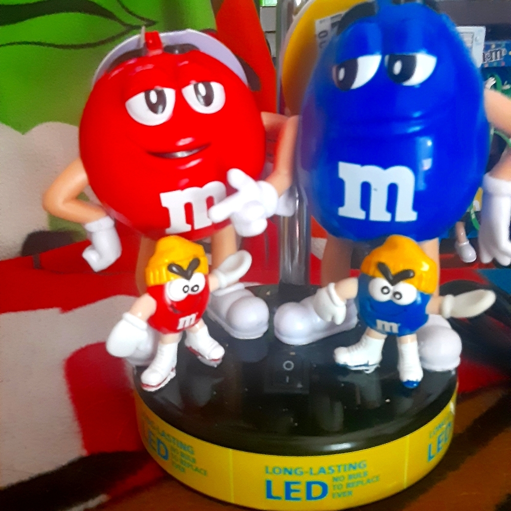 M&ms desk lamp